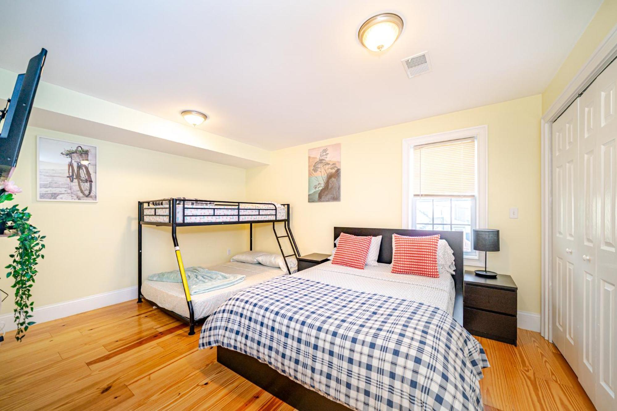 41 - 3Br Quincy - Lovely Townhouse Near Parish Экстерьер фото