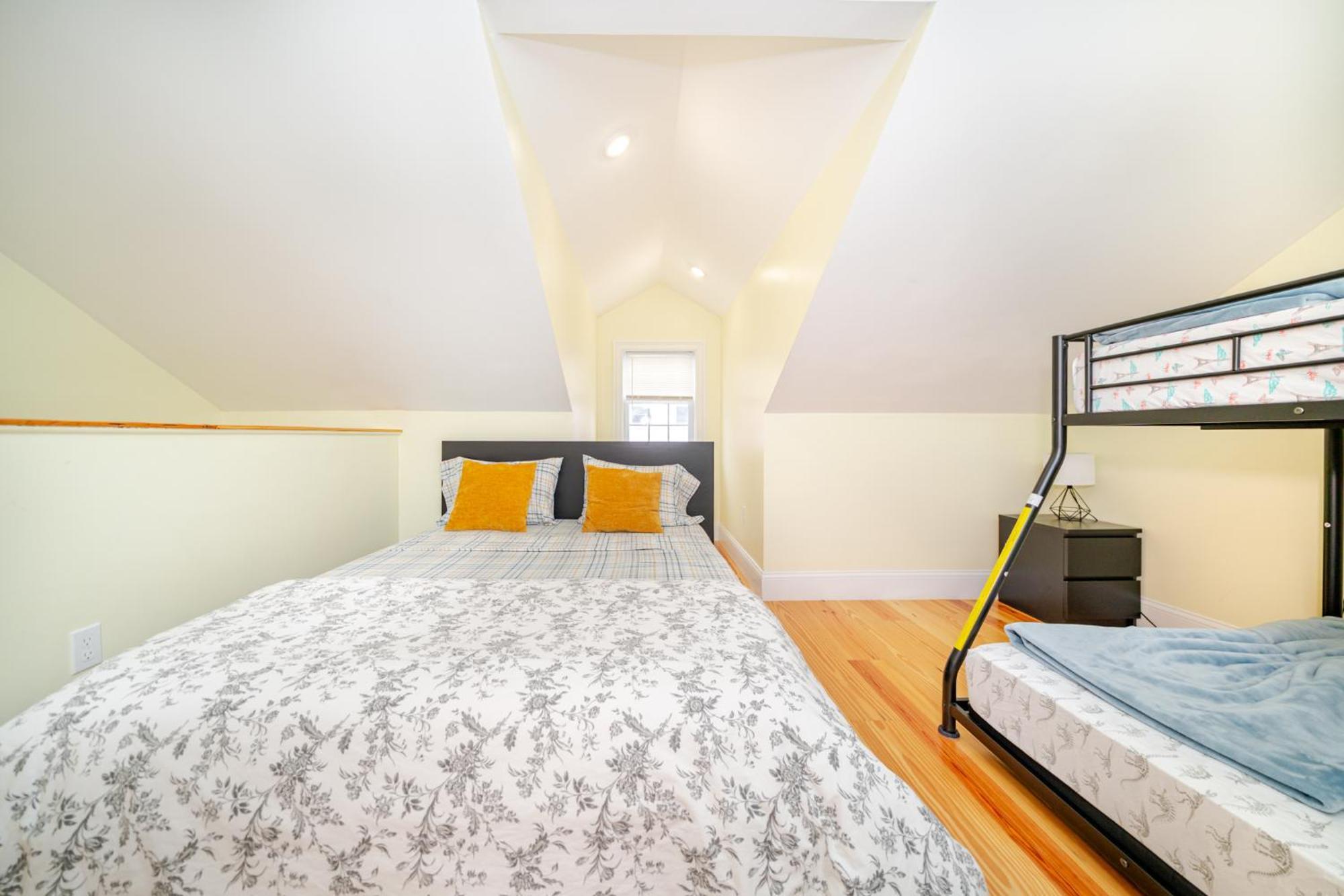 41 - 3Br Quincy - Lovely Townhouse Near Parish Экстерьер фото